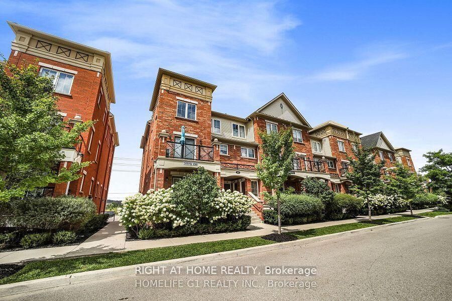 Property Photo:  2500 Post Road Unit 30  ON L6H 0K1 