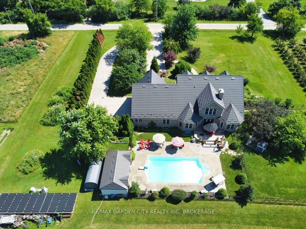 Property Photo: 3297 Tallman Drive ON L0R 2C0