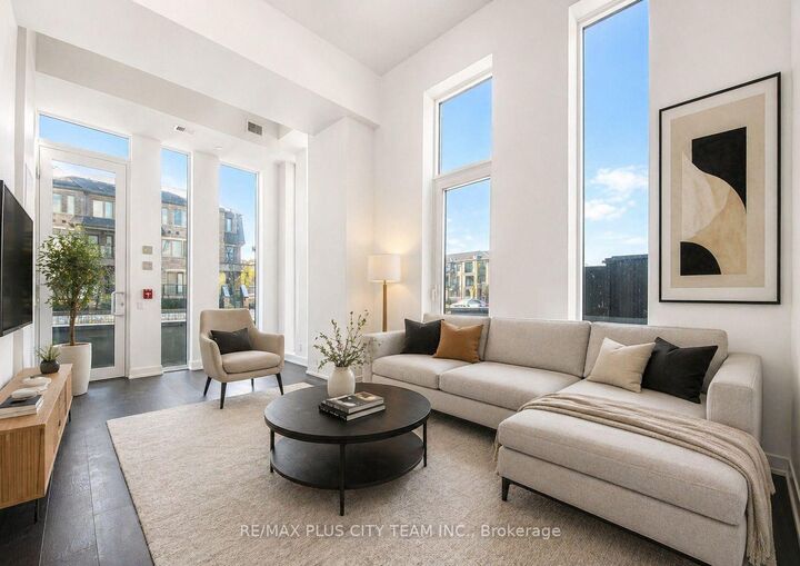 Property Photo:  215 Veterans Drive 103  ON L7A 5L6 
