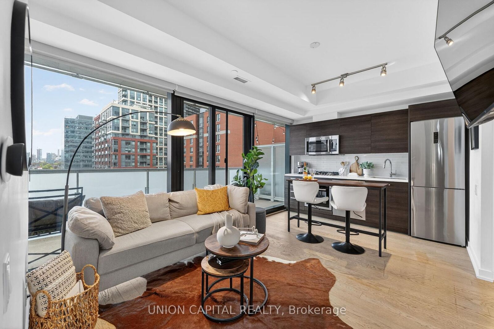 Property Photo:  11 Charlotte Street 1004  ON M5V 0M6 