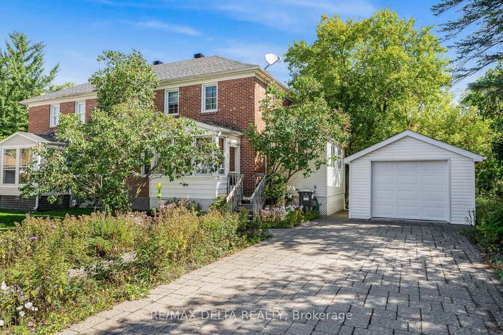 Property Photo:  487 Allan Street  ON K6A 2M3 
