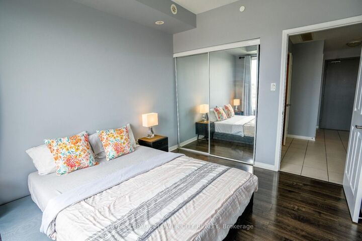 54 Sky Harbour Drive 306 — photo 1