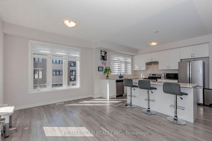 Property Photo: 585 Colborne Street 1007 ON N3S 0K4