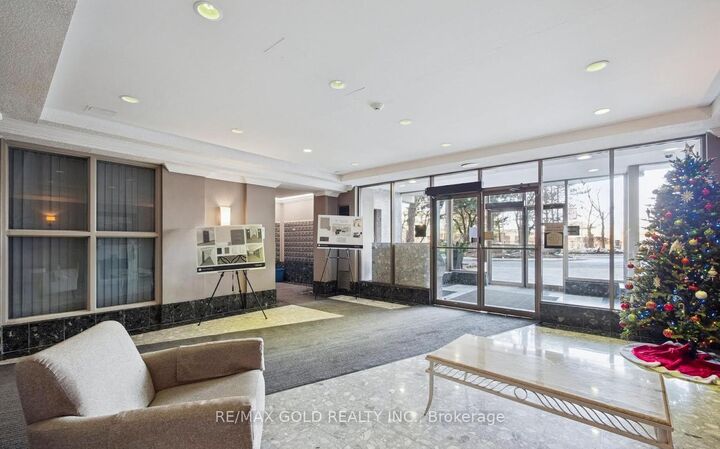 Property Photo:  3 Greystone Walk Drive 1923  ON M1K 5J4 