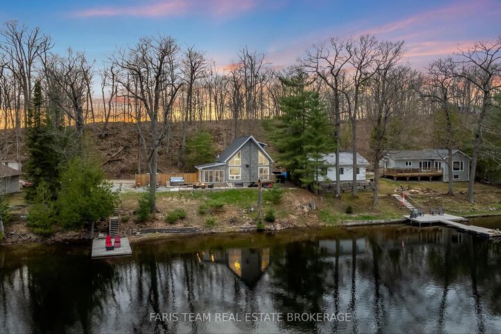 1036 Beverley Lane — photo 1