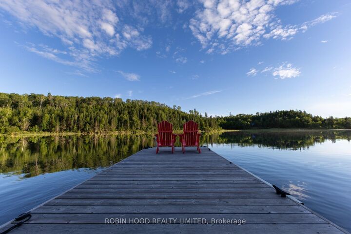 863 Essex Road — photo 1