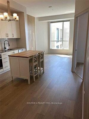 Property Photo:  23 Glebe Road S 1017  ON M5P 0A1 