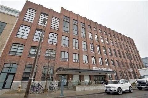 Property Photo: 43 Hanna Avenue 107 ON M6K 1X1