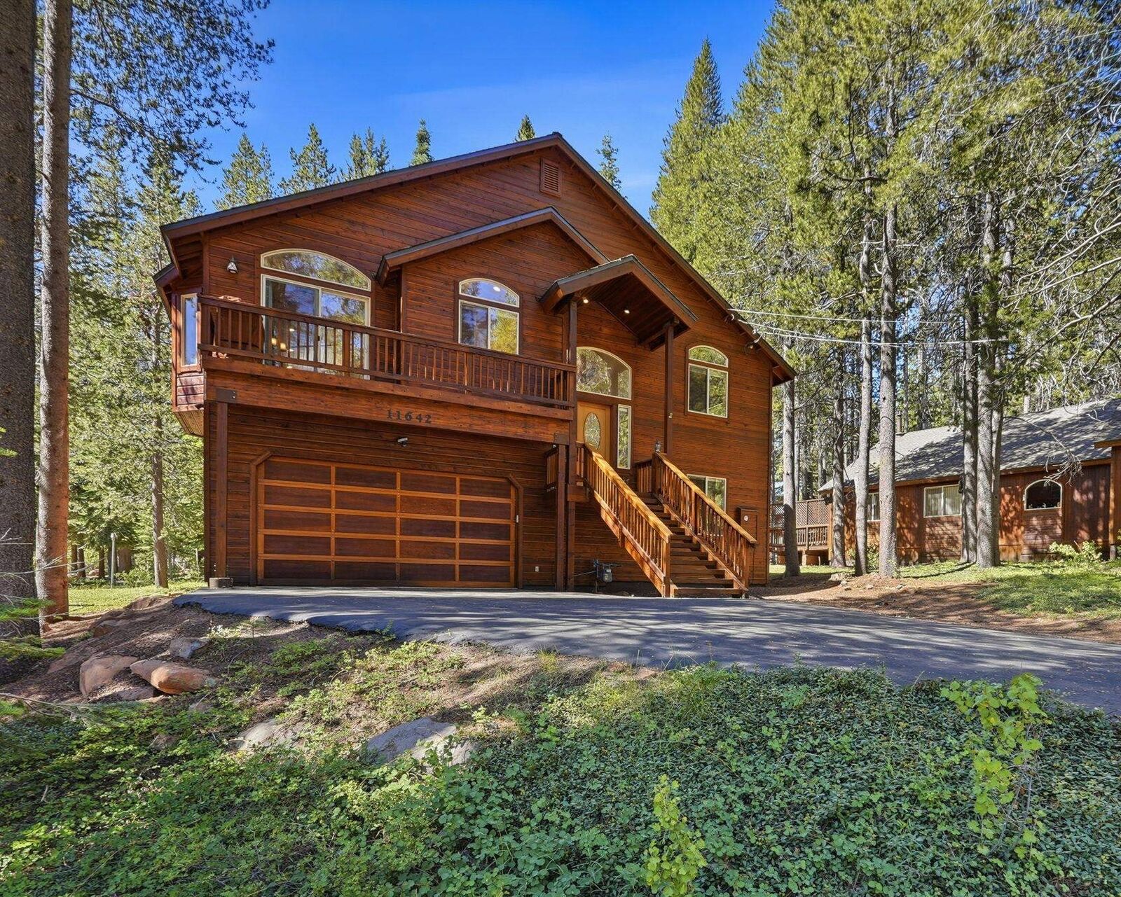 Property Photo:  11642 Zermatt Drive  CA 96161-0000 