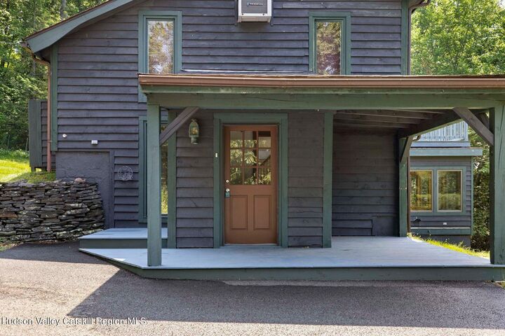 Property Photo:  376 Abbey  NY 12457 