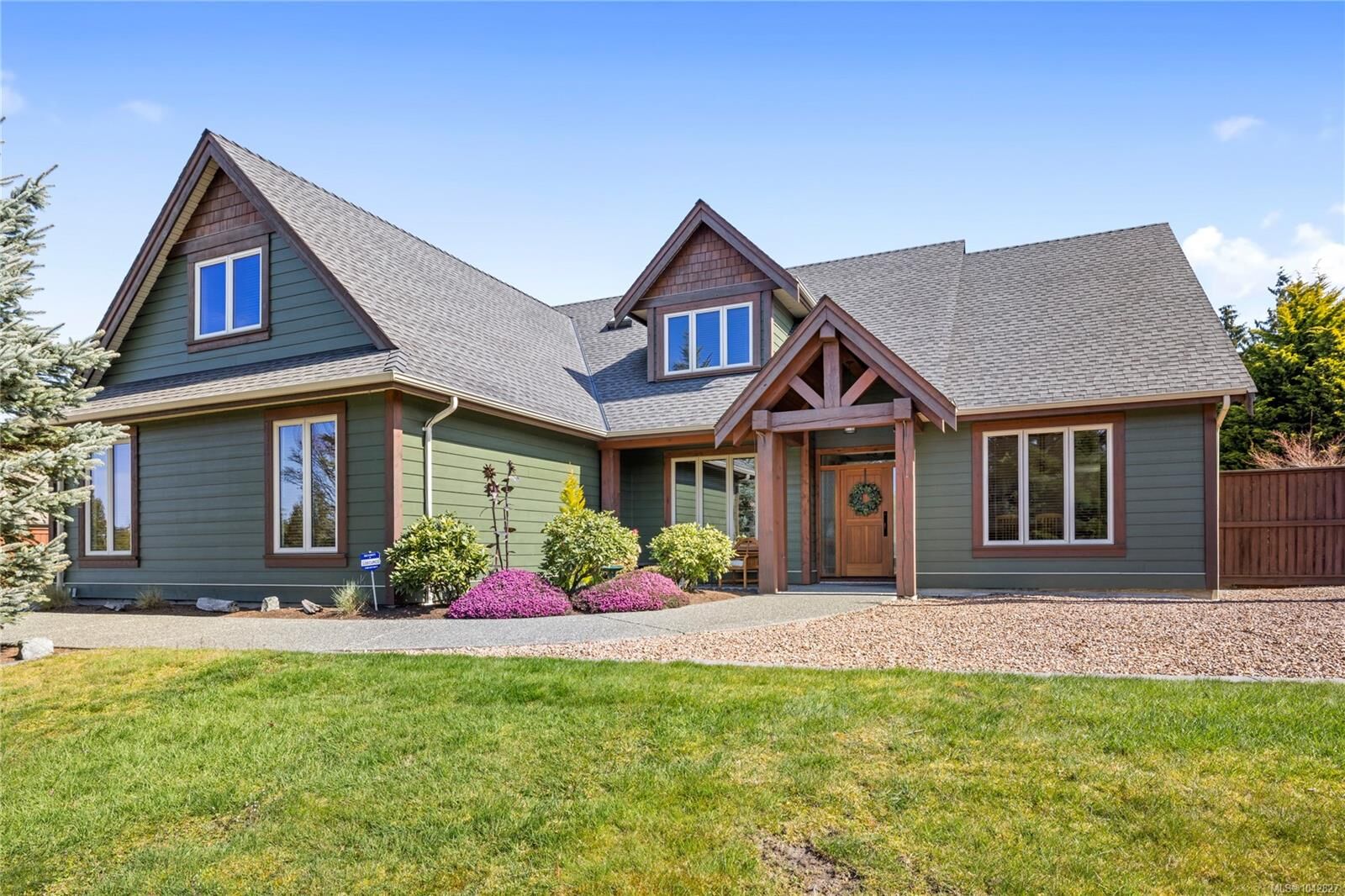 Property Photo: 1520 Stone Lake Dr BC V9P 9M6