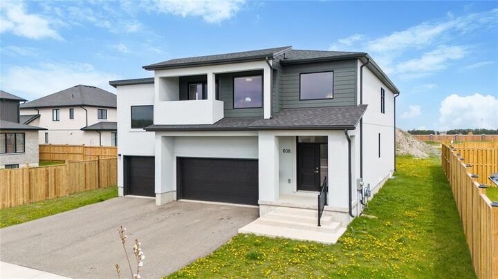 Property Photo: 608 Sweetbay Crescent ON N7S 0A8