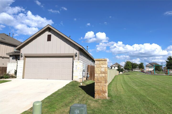 Property Photo: 169 Isabella Way TX 78642