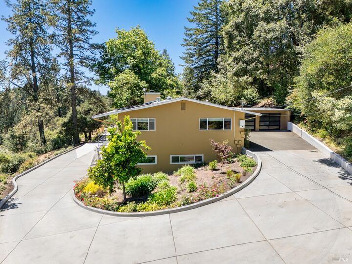 Property Photo: 460 Bella Vista Drive CA 94508