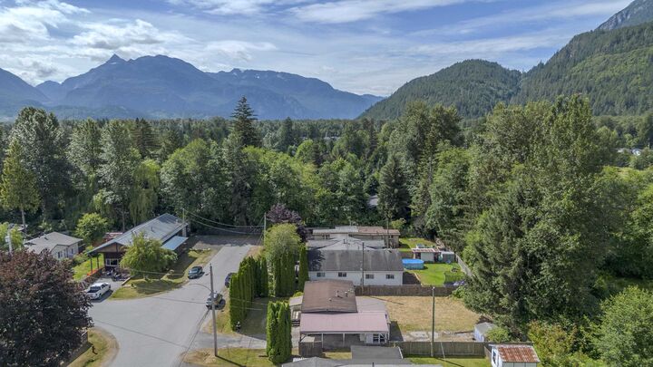 Property Photo: 36 Bracken Parkway BC V0N 1T0