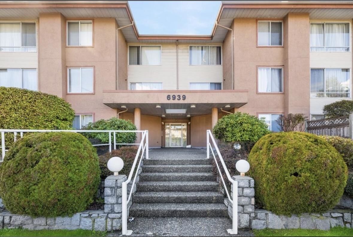 Property Photo: 6939 Gilley Avenue 212 BC V5J 4W8