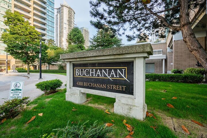 Property Photo: 4388 Buchanan Street 1906 BC V5C 6R8