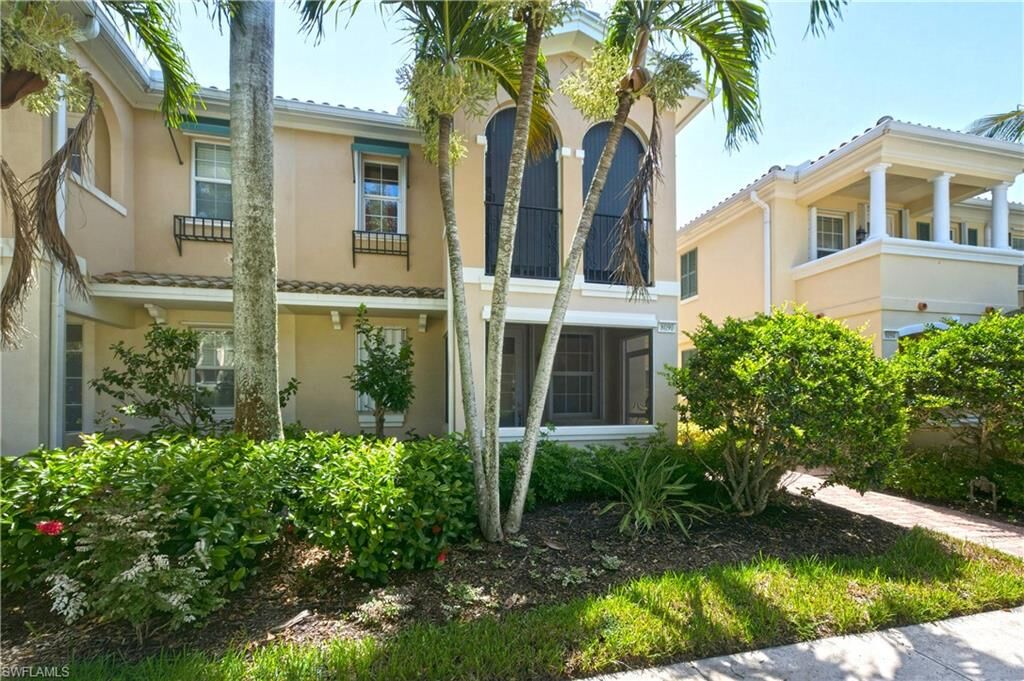 Property Photo: 8090 Chianti Ln FL 34114