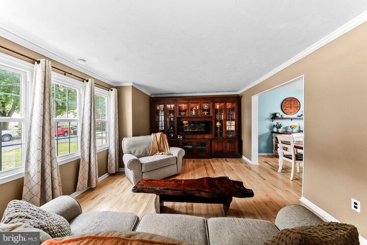 Property Photo:  505 Worrall Avenue  PA 19348 