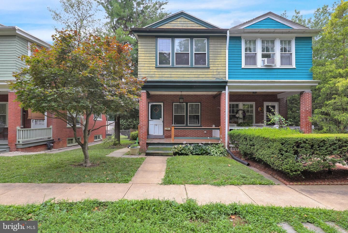 Property Photo: 1194 Elm Avenue PA 17603