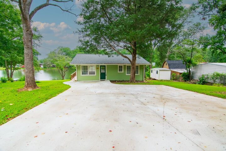 Property Photo:  1671 West Pine Lake Drive  GA 31833 