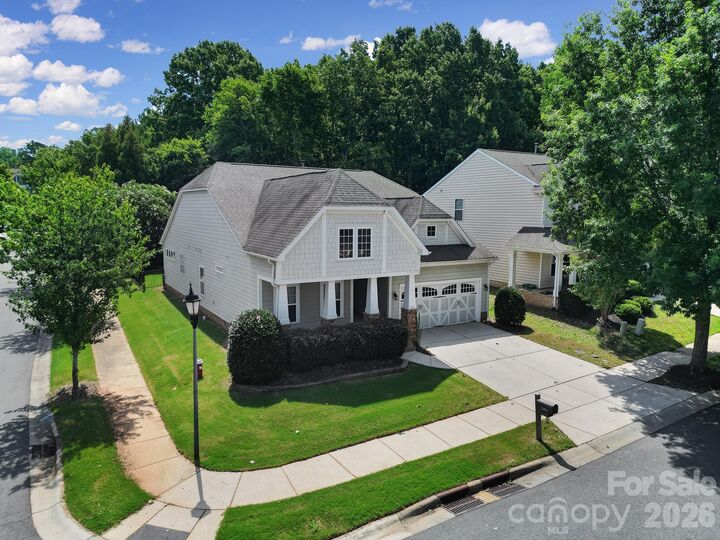 Property Photo: 2001 Oakmere Road NC 28173