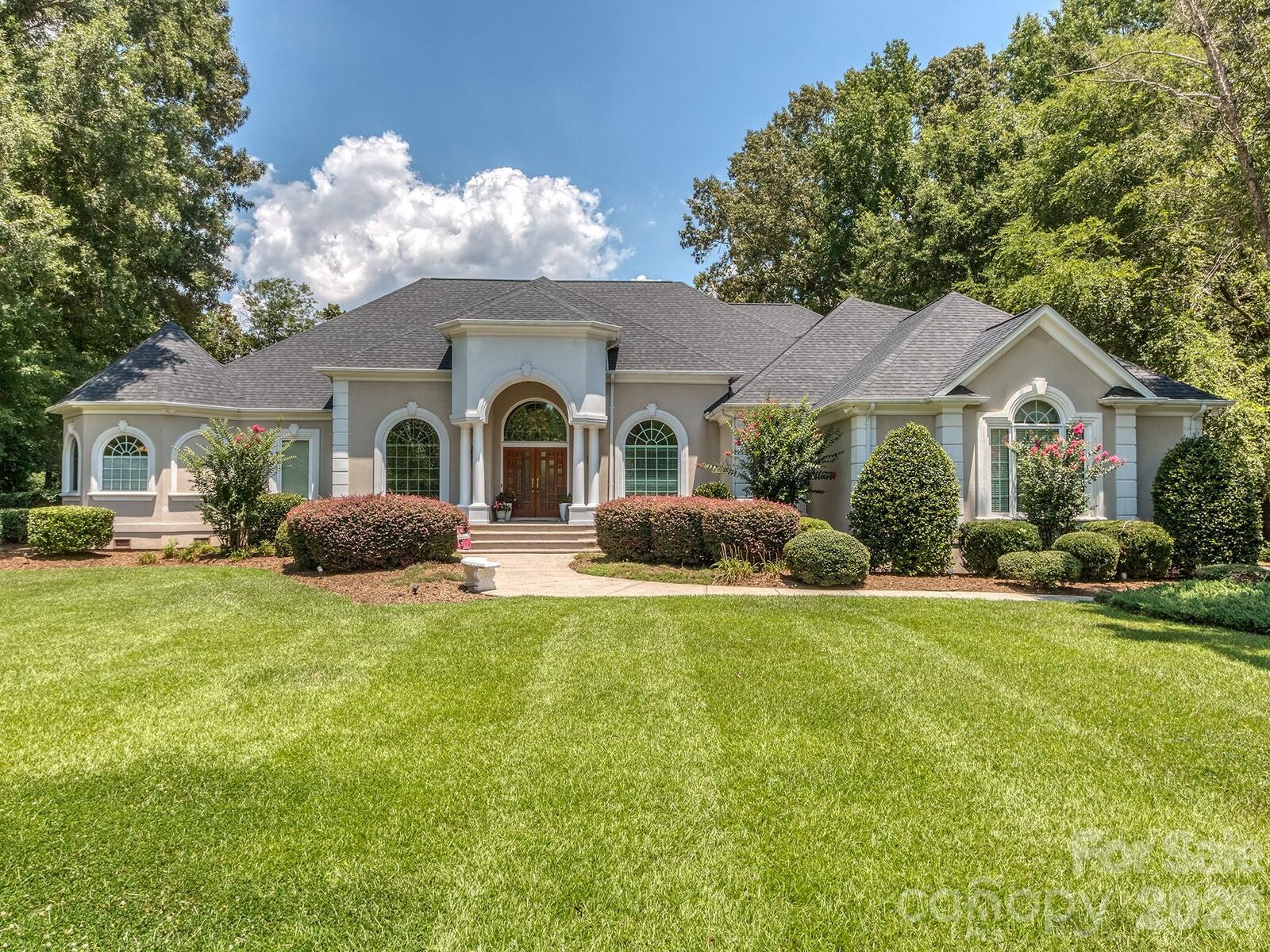Property Photo: 1733 White Pond Lane NC 28173