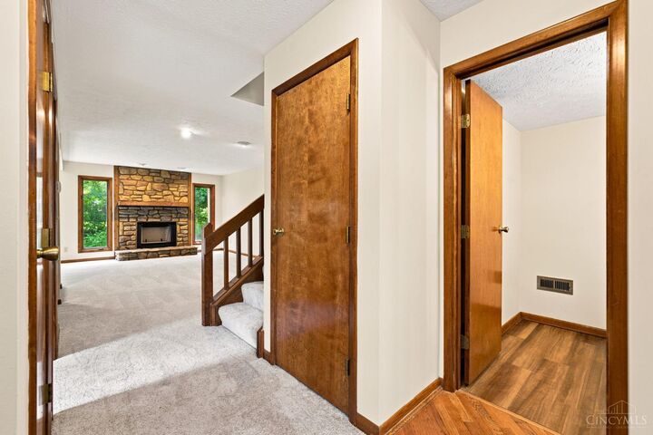 Property Photo:  5317 Hickory Trail Lane  OH 45242 