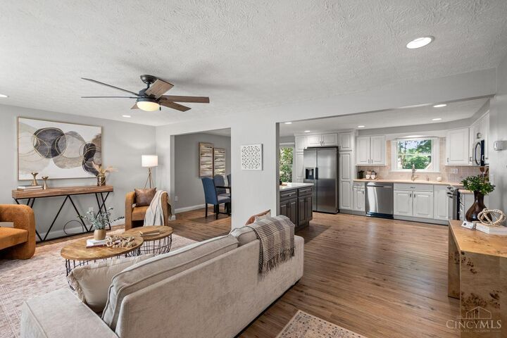 Property Photo:  7862 Quail Hollow Court  OH 45069 