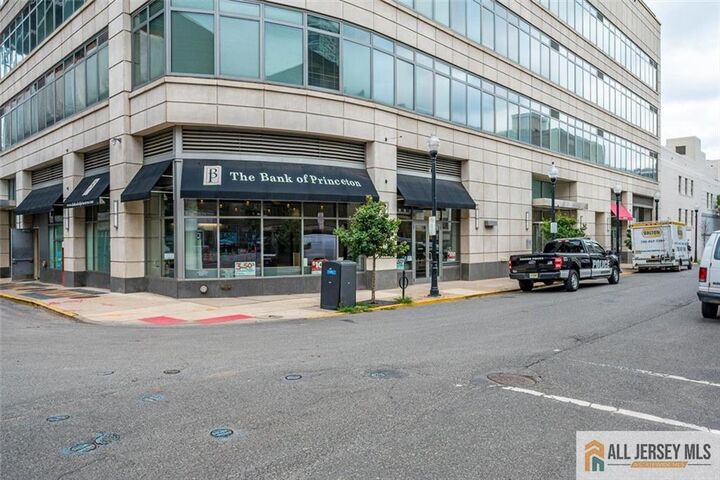Property Photo: 1 Spring Street 1405 NJ 08901