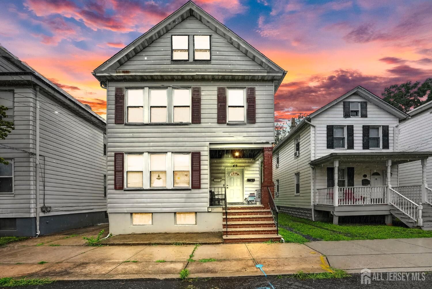 Property Photo:  43 Robinson Street  NJ 08901 