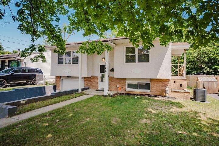 Property Photo: 3846 Elbern Avenue OH 43213