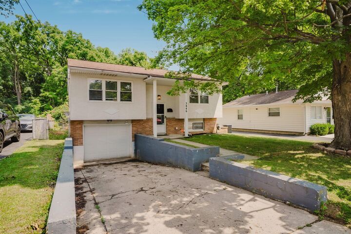 Property Photo:  3846 Elbern Avenue  OH 43213 