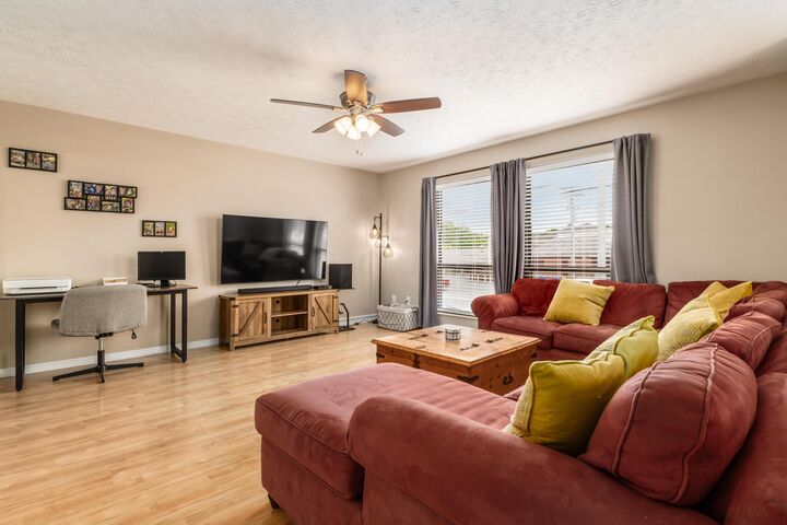 Property Photo:  137 Whittier S Drive  OH 43130 