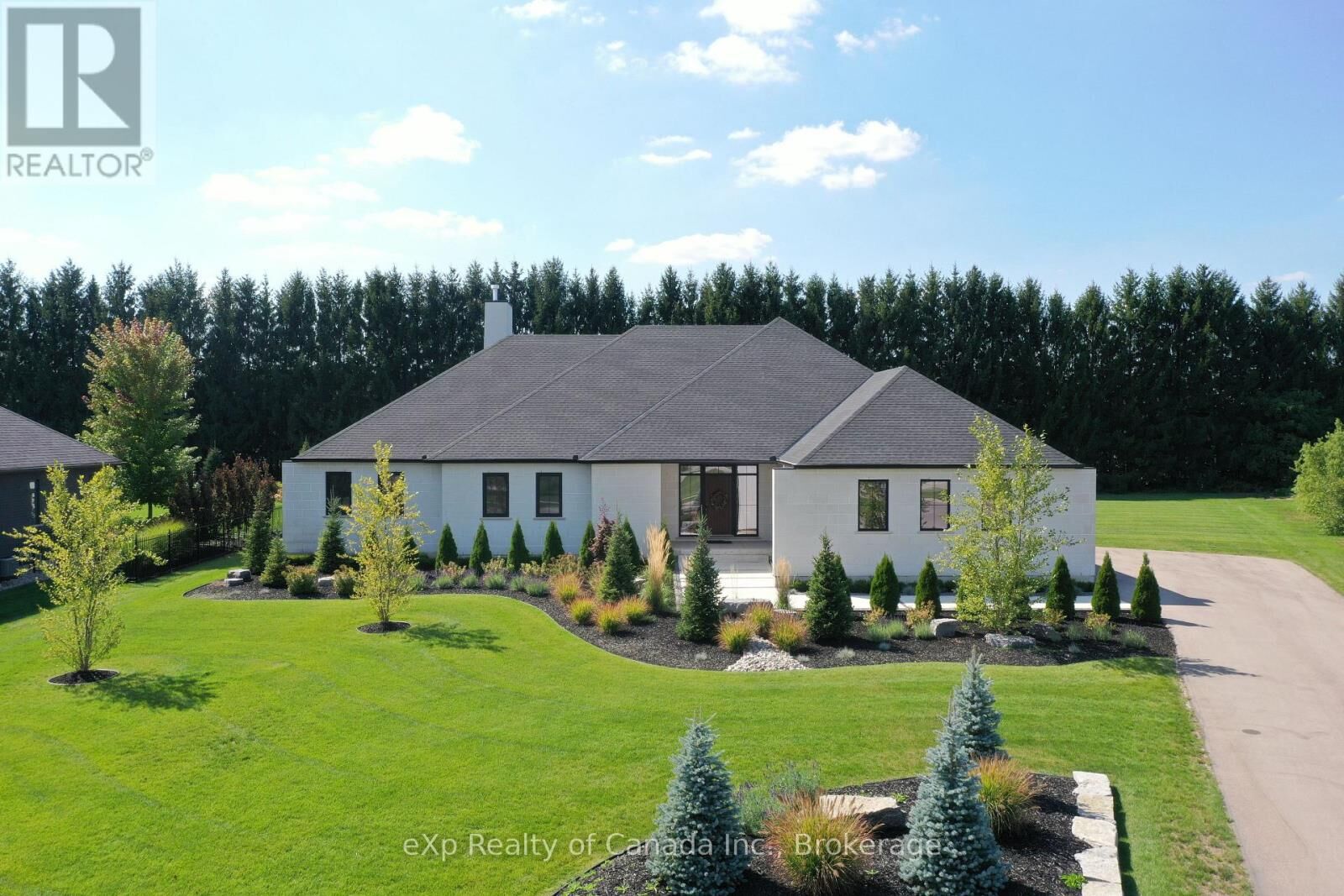 Property Photo: 33 August Crescent ON N0J 1R0