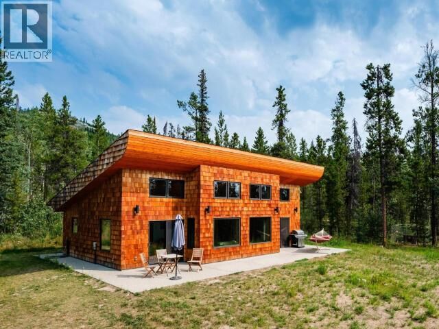 Property Photo: 149 Springer Road YT Y1A 7A2