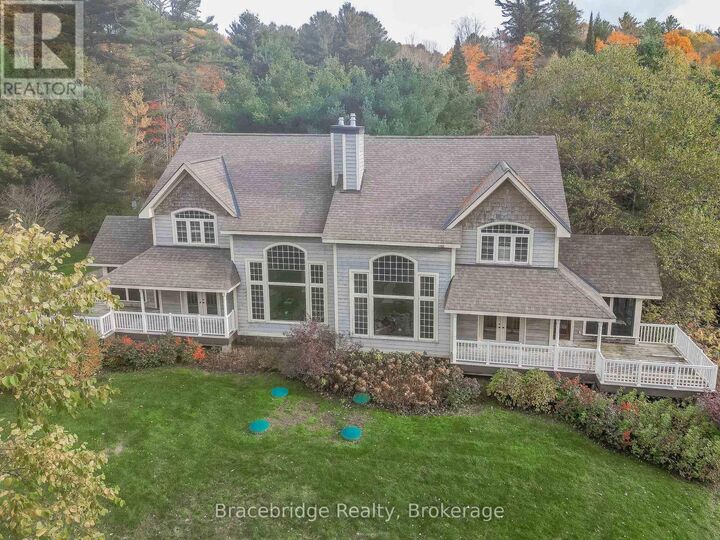 Property Photo: 3876 Muskoka Rd 118 Highway West ON P0B 1J0
