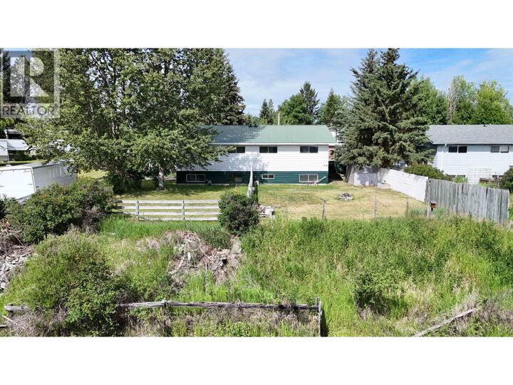 Property Photo: 461 Evergreen Crescent BC V0K 2E0
