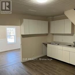 Property Photo:  228 First Street West  ON K6J 1C5 
