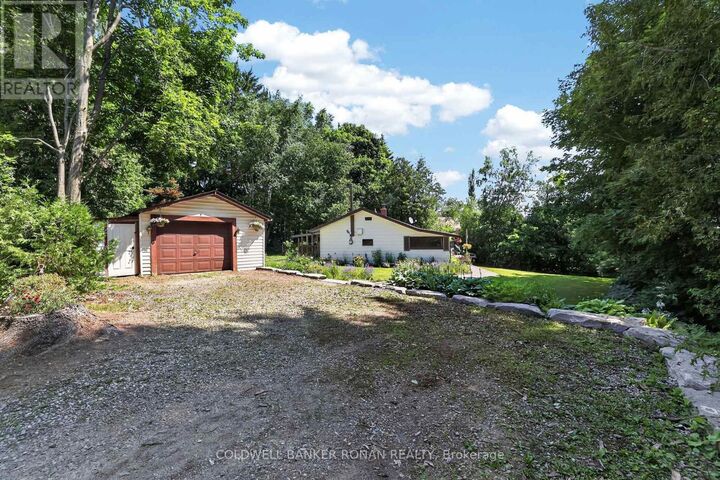 Property Photo:  16 Dean Road  ON L9V 3E7 