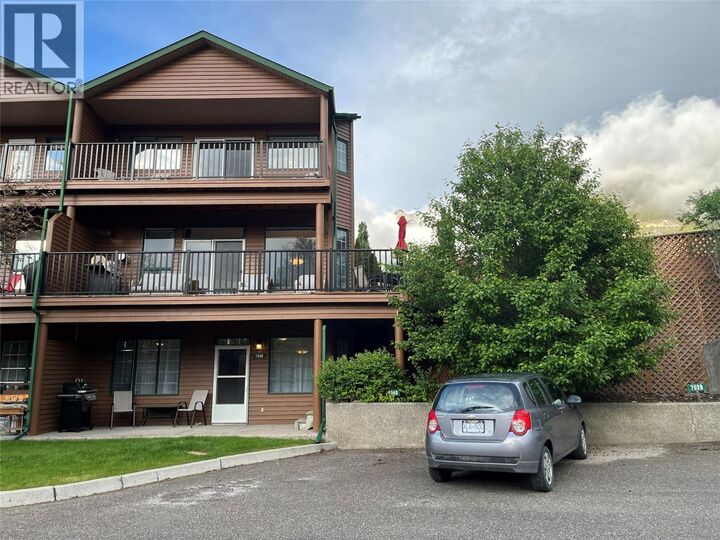 Property Photo:  5201 Fairway Drive 704  BC V0B 1L1 