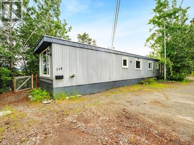 Property Photo: 114-4 Prospector Road YT Y1A 5G5