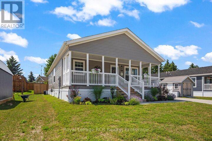 Property Photo:  206 Spruce Drive  ON N4N 3B8 
