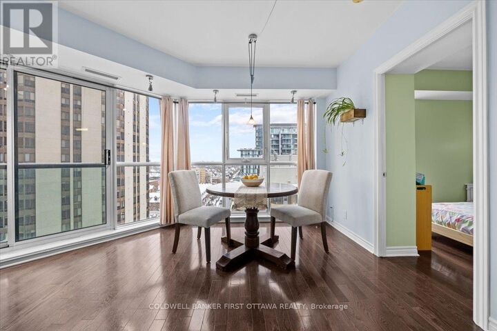 Property Photo: 445 Laurier Avenue West 1401 ON K1N 6R4