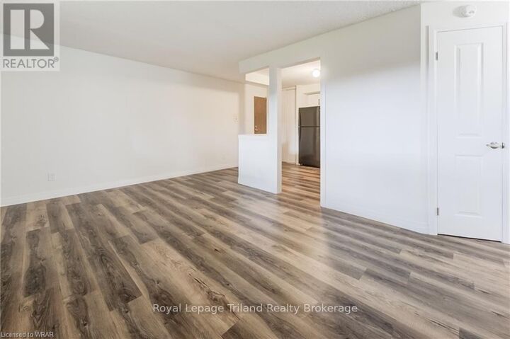 Property Photo:  266 Overlea Drive 503  ON N2M 5N3 
