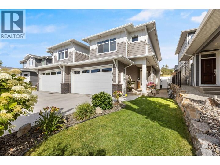 2394 Hawks Boulevard — photo 1