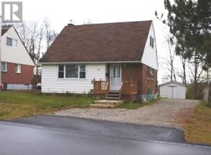 40 Robertson Rd — photo 1