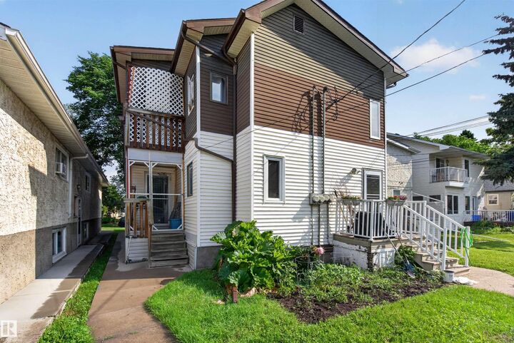 Property Photo:  10831 80 Avenue NW  AB T6E 1V9 