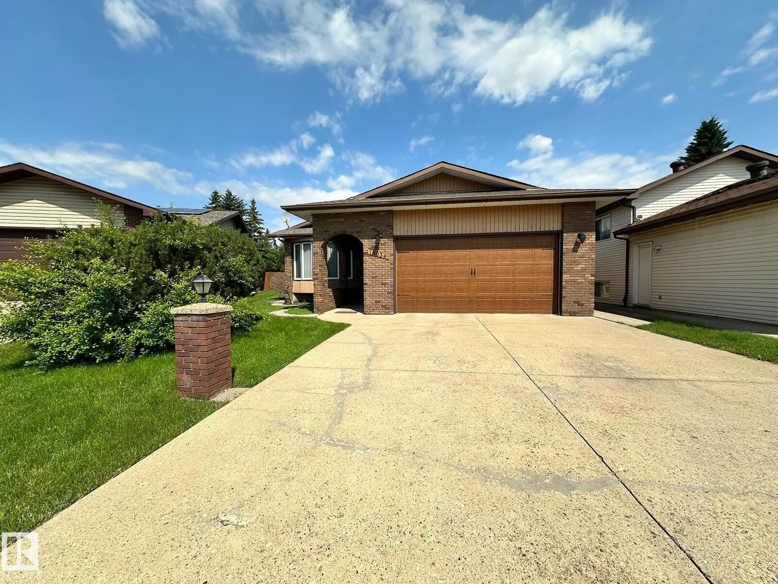 Property Photo: 18634 99A Avenue NW AB T5T 3P3