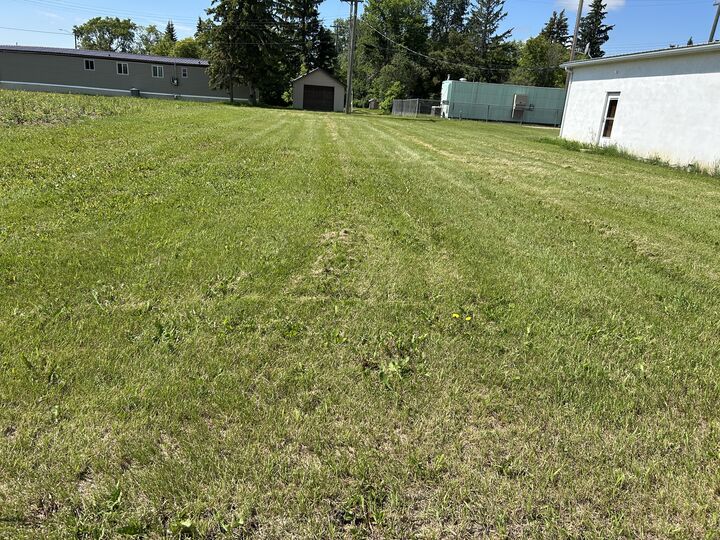 50 St — photo 1